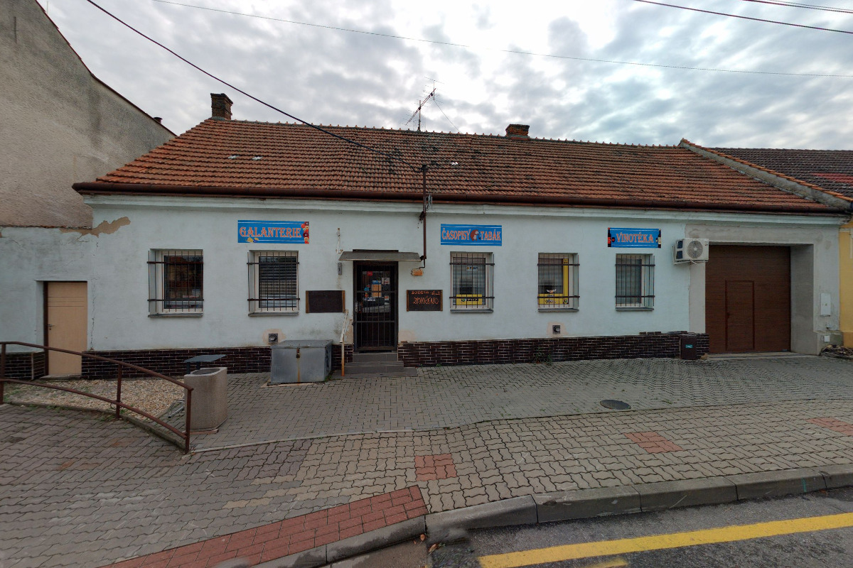 Tabák Časopisy Komenského foto 2