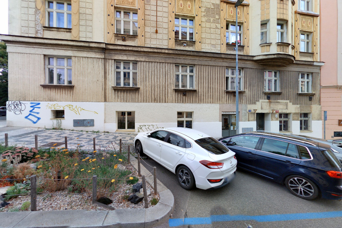 Neobyčejná klubovna foto 5