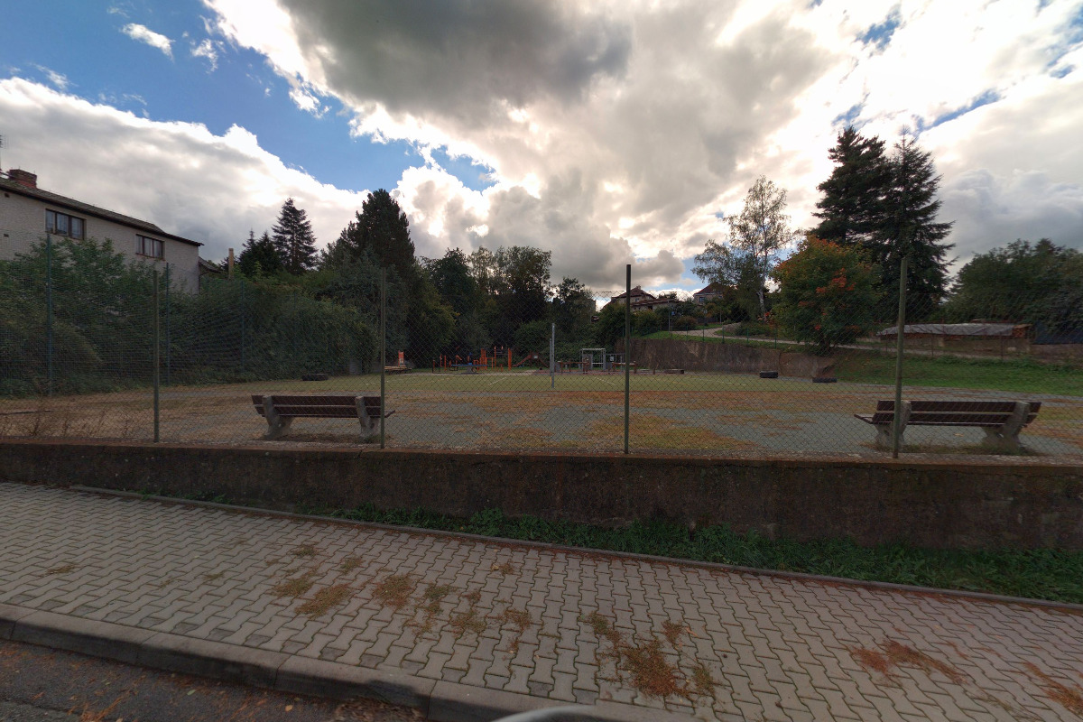 Víceúčelové hřiště Bezručova foto 6