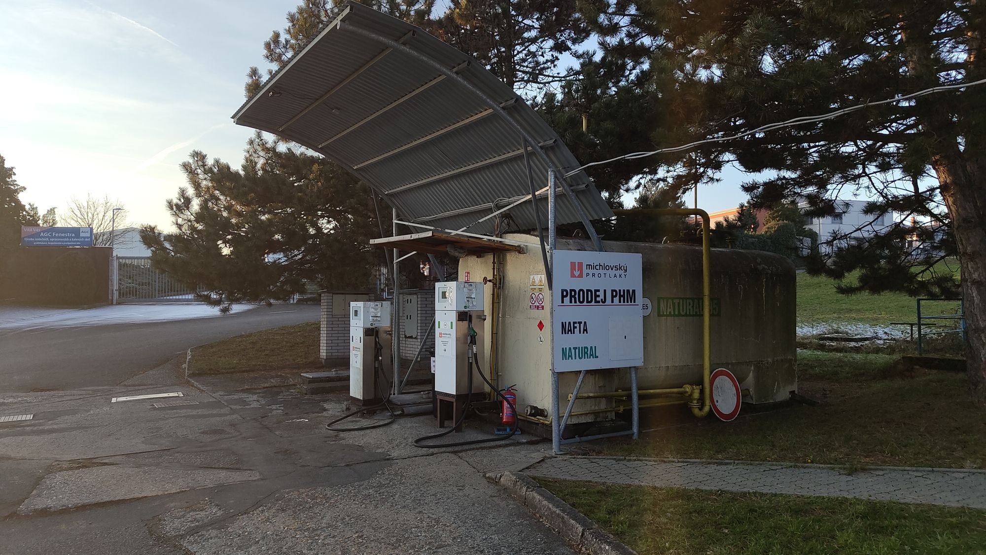 Michlovský - protlaky, a.s. - Tankomat PHM foto 2