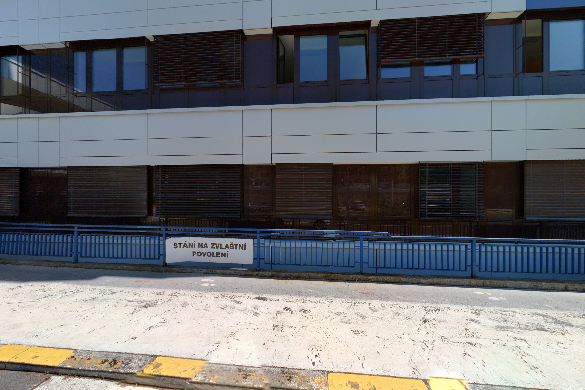 Odborná ambulance pro onemocnění slinných žláz Kliniky otorinolaryngologie a chirurgie hlavy a krku UK 1. LF a FNMH, pracoviště Motol