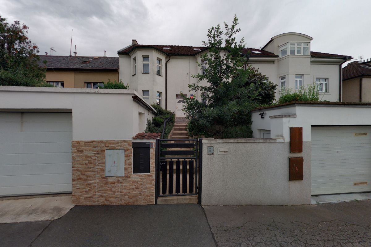 RESIDENCES