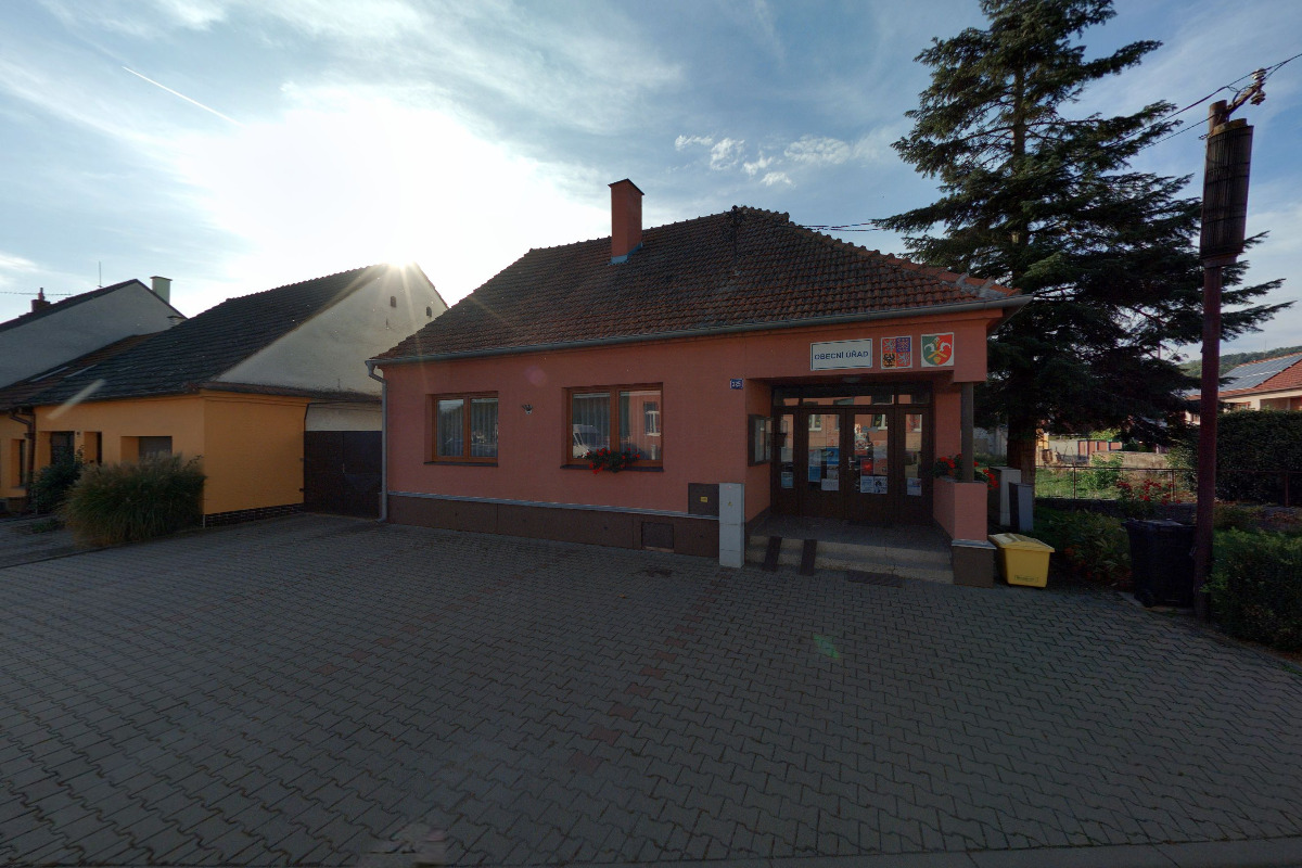 Moravské Bránice - obecní úřad foto 2