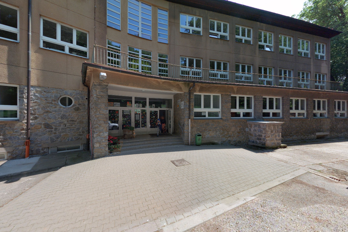 ZŠ Edvarda Beneše, Lysice