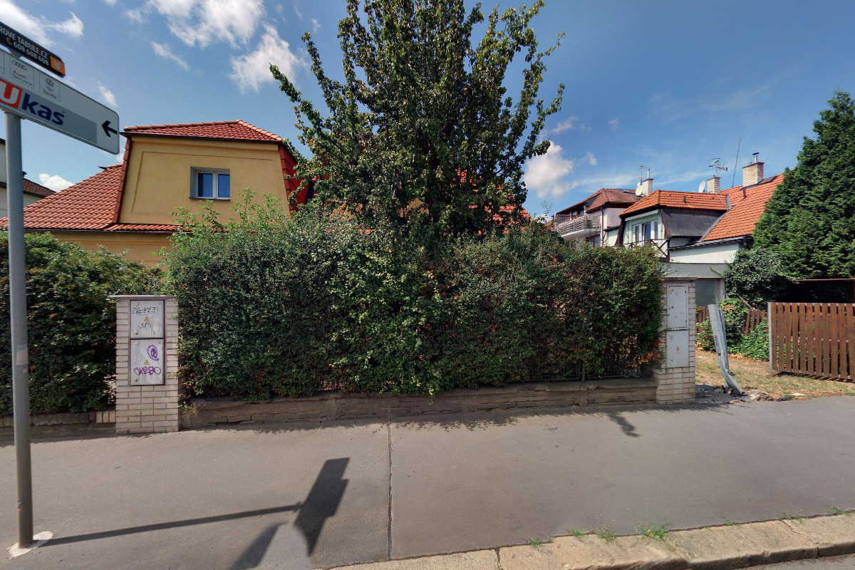 Mgr. Tomáš Holubec, advokát