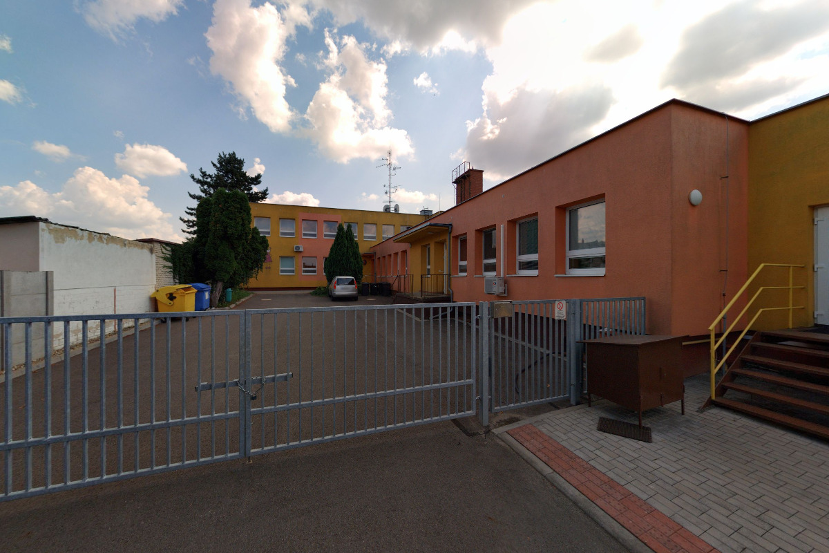 Mateřská škola Ostrožská Nová Ves foto 1