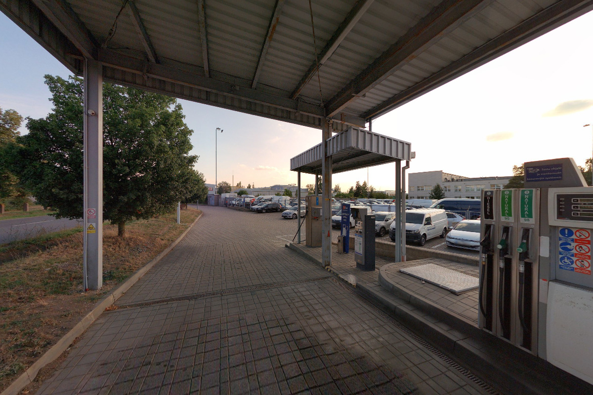 Čerpací stanice CNG u knihovny