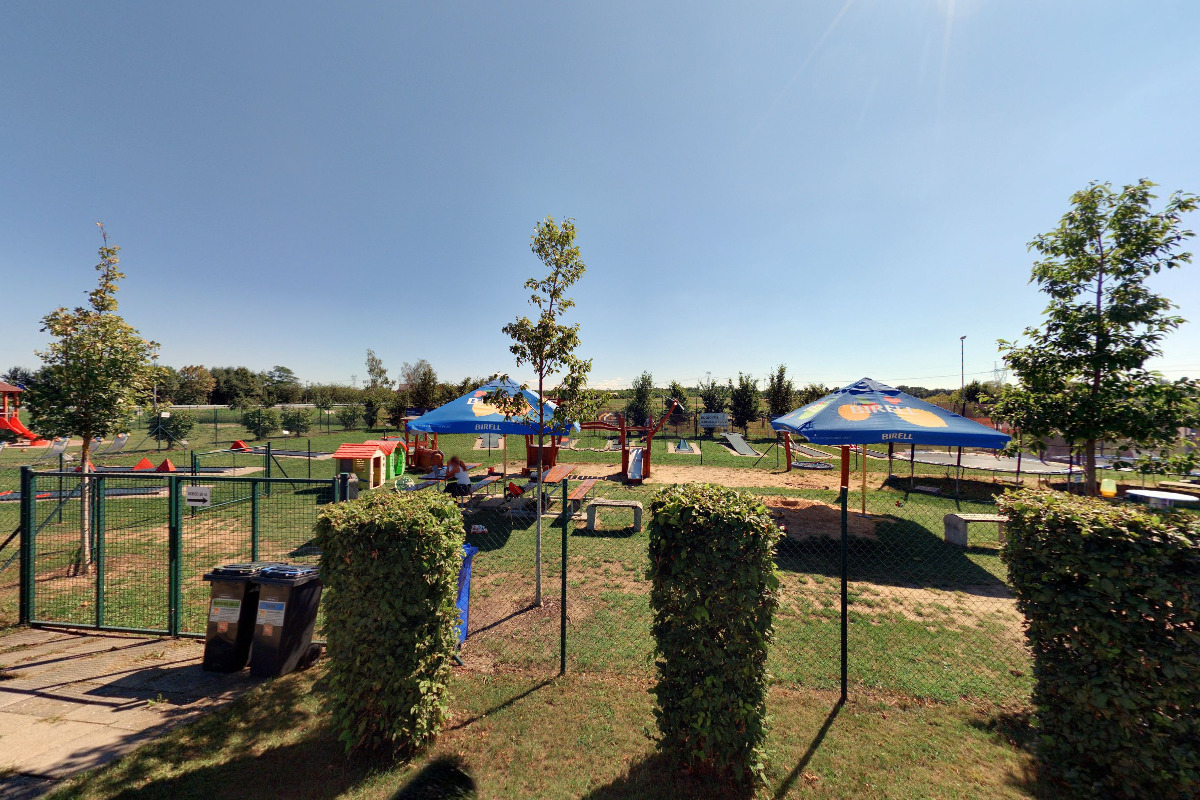 Minigolf - Sportovní areál Šeberov foto 5