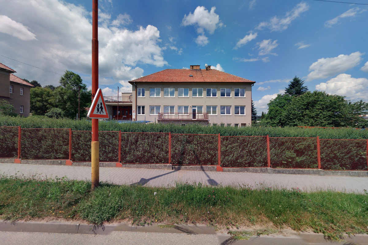 Základní škola a Mateřská škola Blansko, Salmova 17