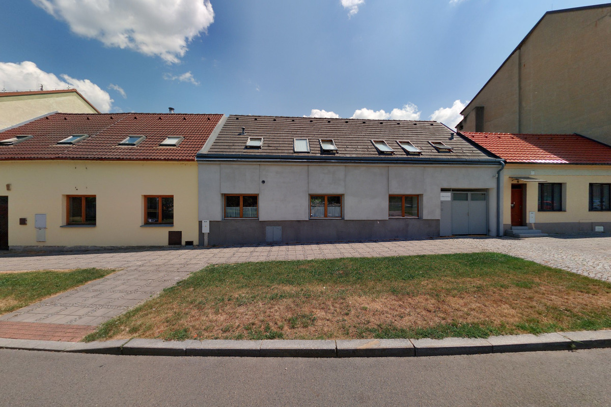 CS FIRST Brokers, s.r.o.