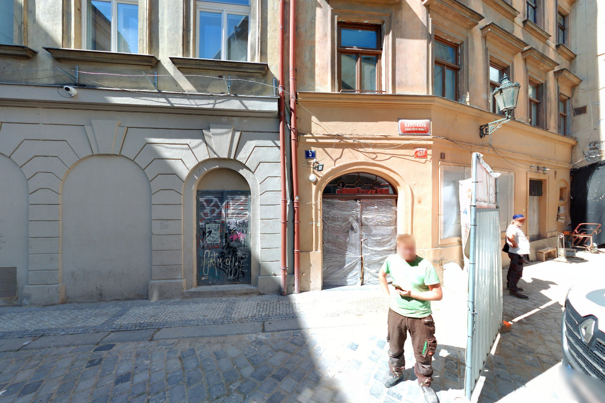 White Wolf House Hostel & Apartments