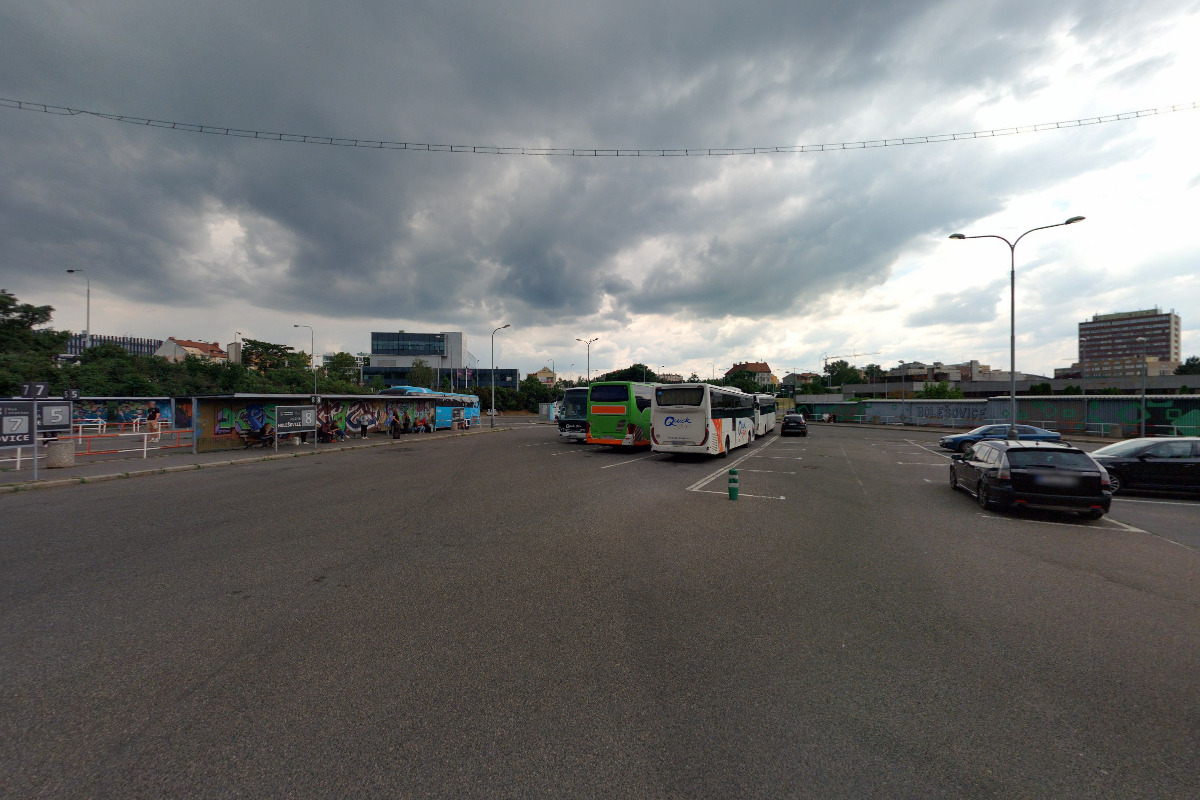 MR. PARKIT - Parking Parkoviště ČSAD Bondyho foto 2