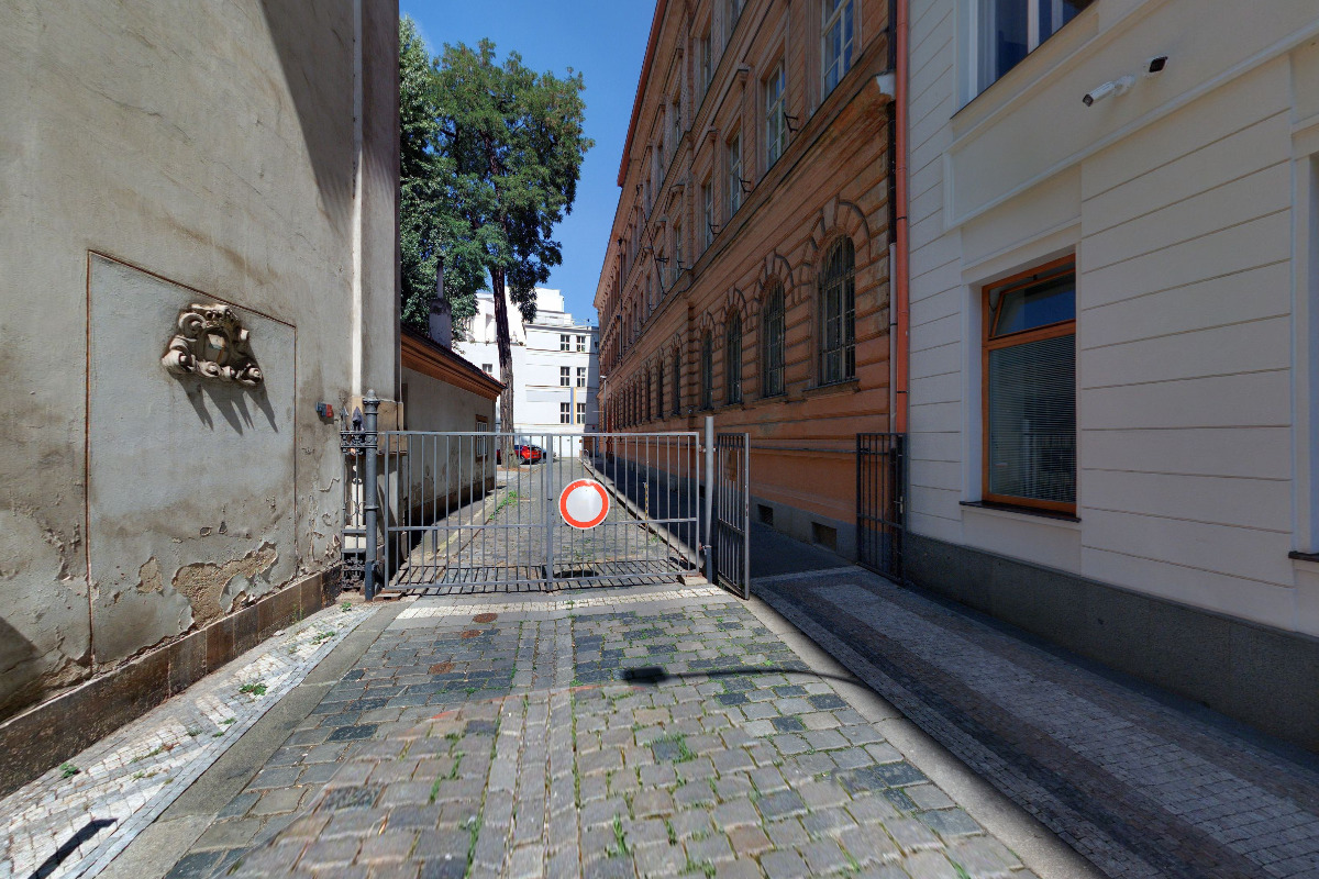 Knihovna Pedagogické fakulty Univerzity Karlovy foto 2