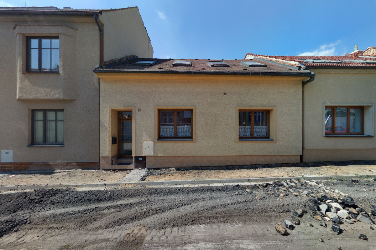 PLISKA - PODLAHY, s.r.o.