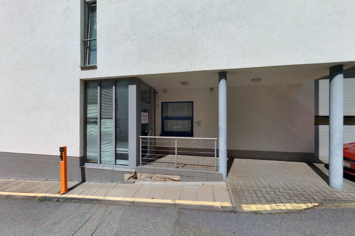 Zdravotnická záchranná služba Pardubického kraje foto 2