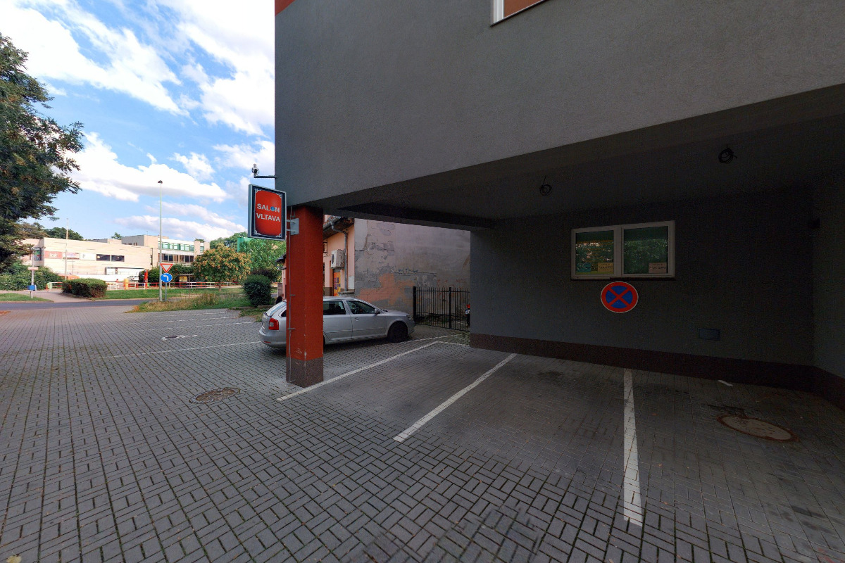 Bára Veselá - Salon Vltava