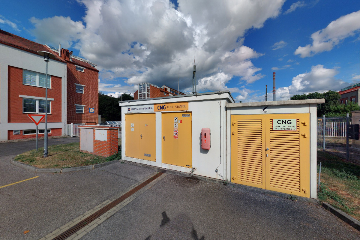 Pražská plynárenská - plnicí stanice CNG foto 2