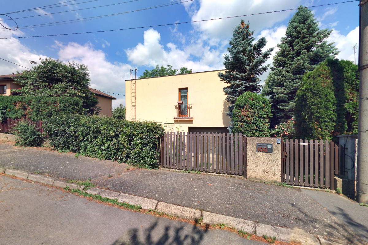 TvS - centrum Praha, s.r.o.