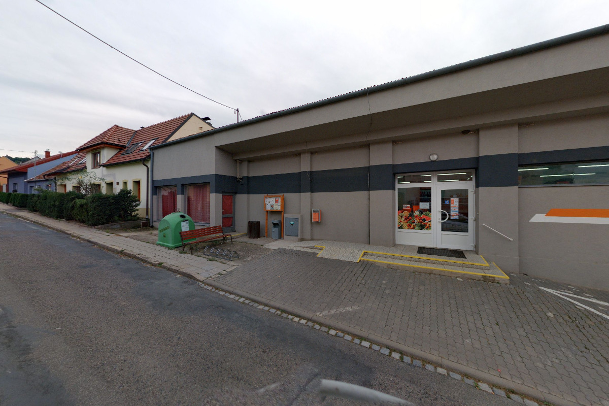 Jednota, spotřební družstvo v Hodoníně - COOP foto 2