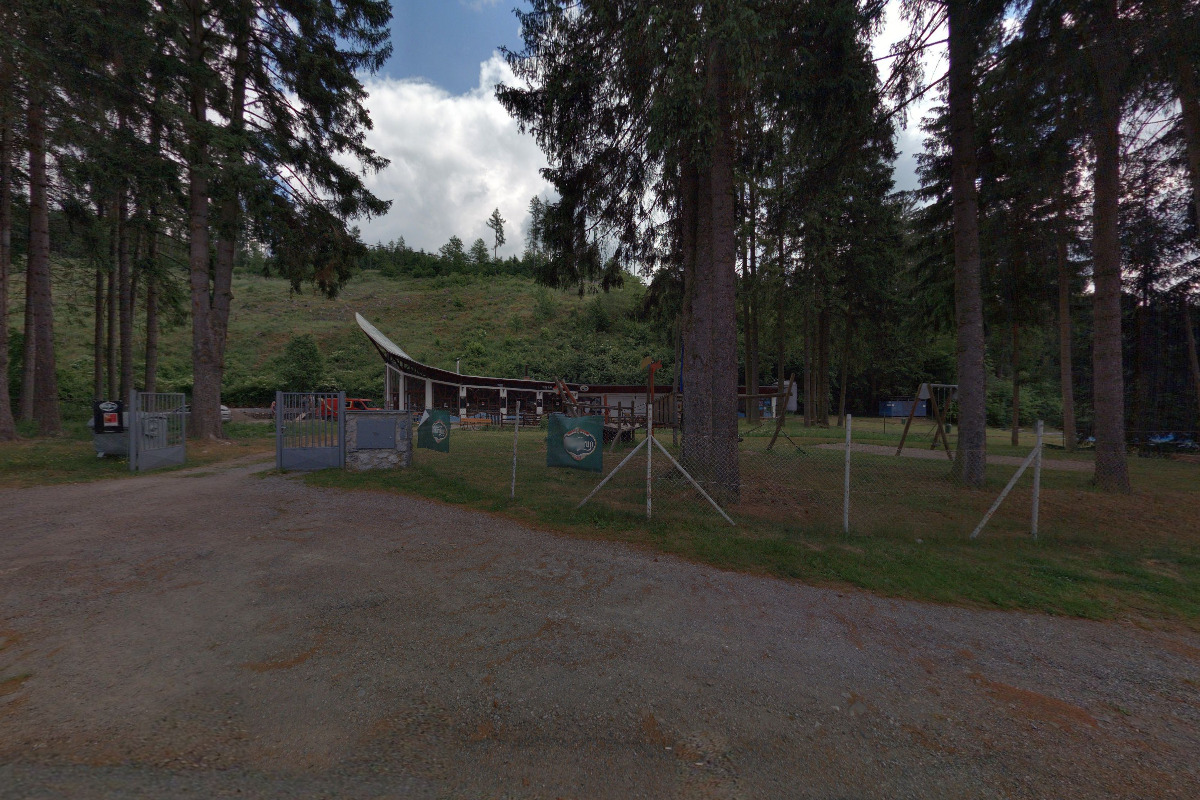 Restaurace na koupališti