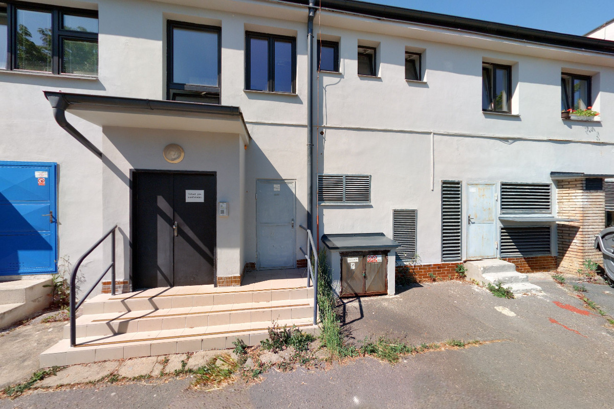 Pitevní trakt Ústavu patologie a molekulární medicíny 2. LF UK a FNMH, pracoviště Motol