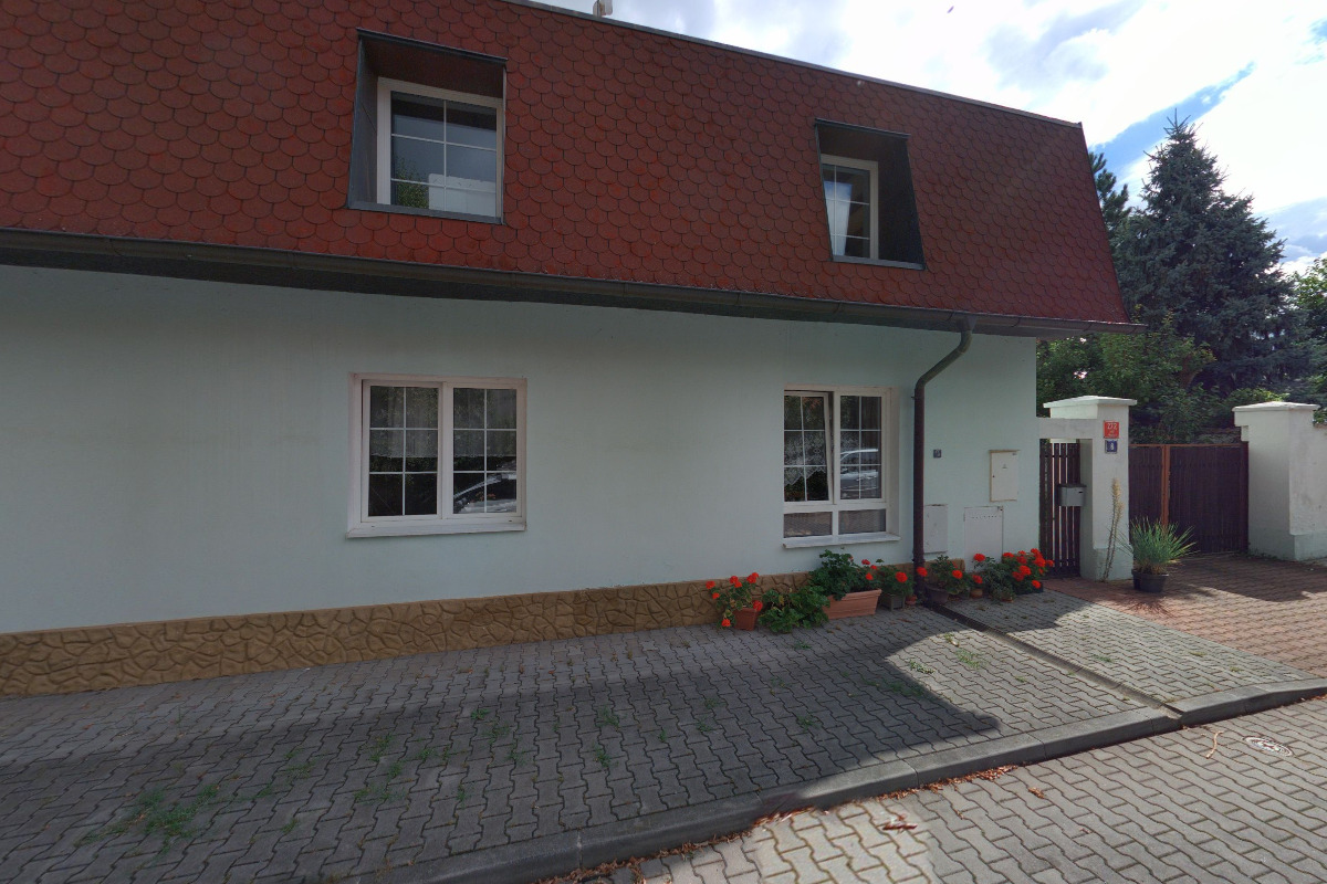 Classic Bar Studio - František Holík