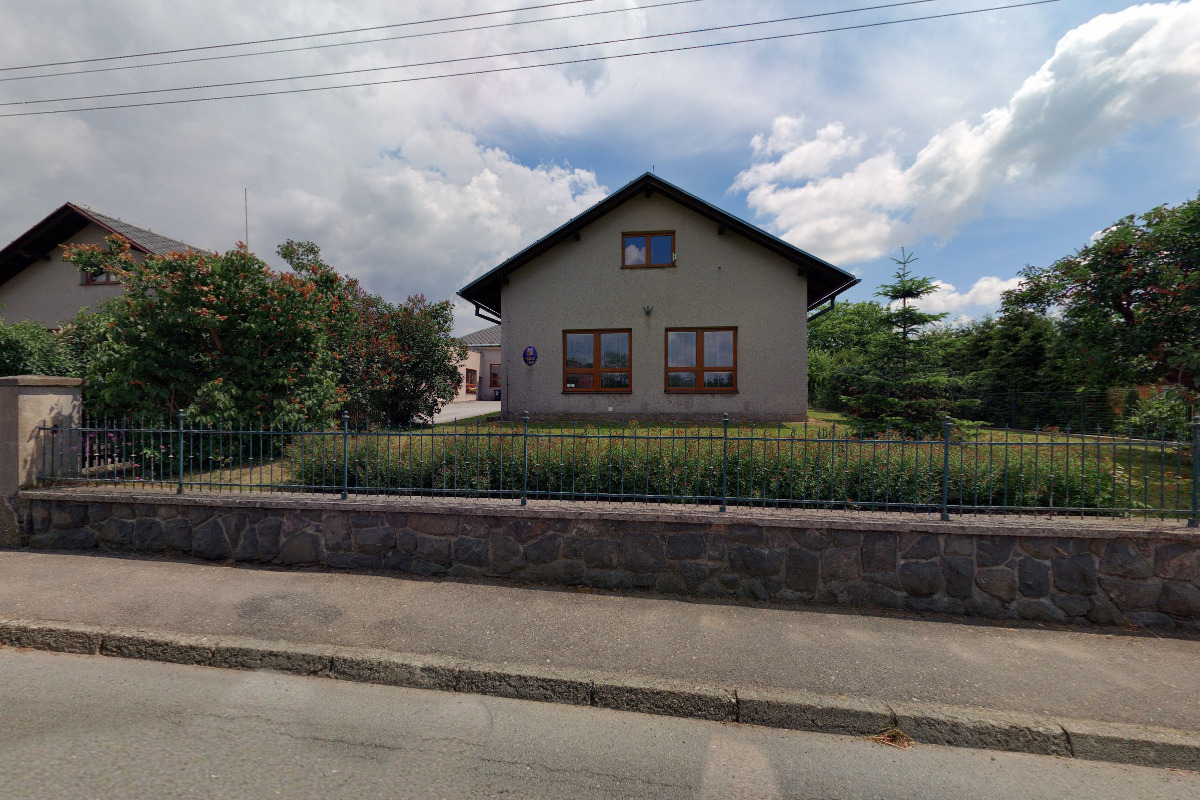 Kameničná - obecní úřad foto 2