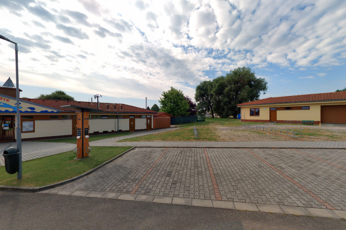 Nabíjecí zásuvka parkoviště Únanov