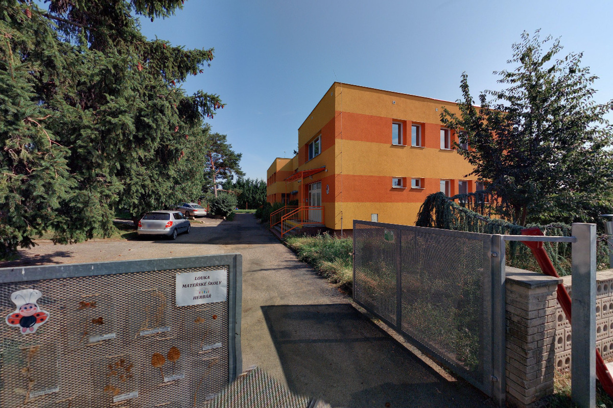 Základní škola a Mateřská škola Starý Poddvorov