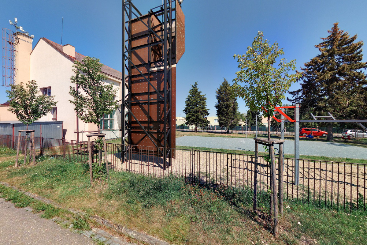 Horolezecká stěna - Junák - český skaut, středisko Přelouč, z. s.