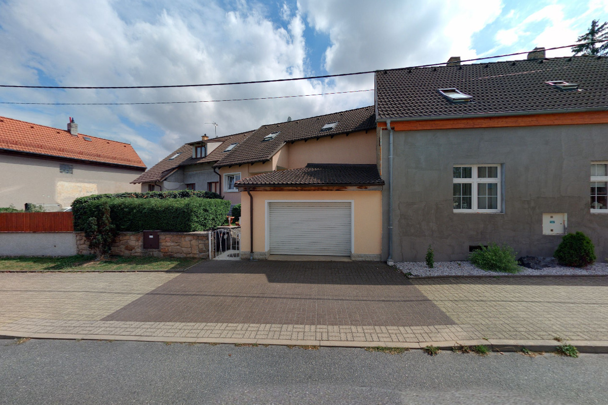 Mgr. Václav Zelenka, advokát