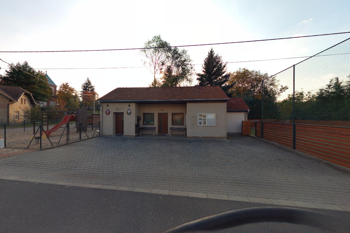 Smrček - obecní úřad foto 2