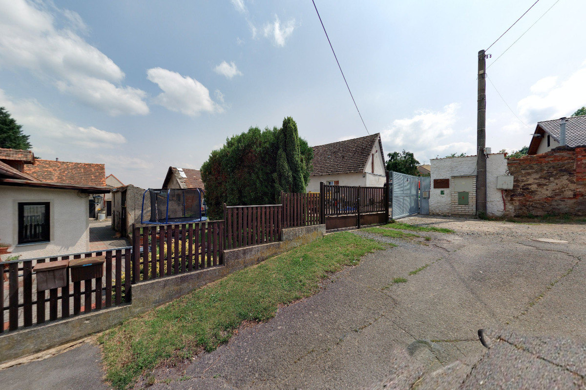 Sochařský a štukatérský ateliér Akad. arch. Nina Jindřichová