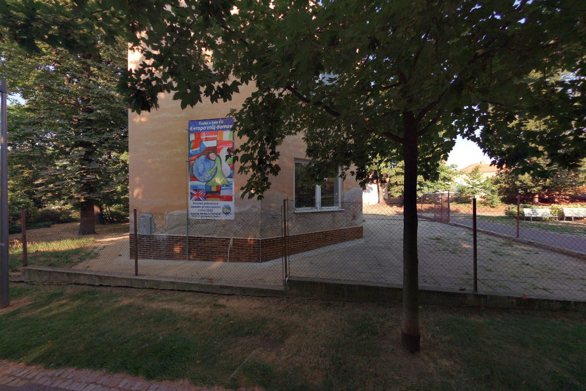 ZŠ Znojmo, Čermákova 917/4 foto 2