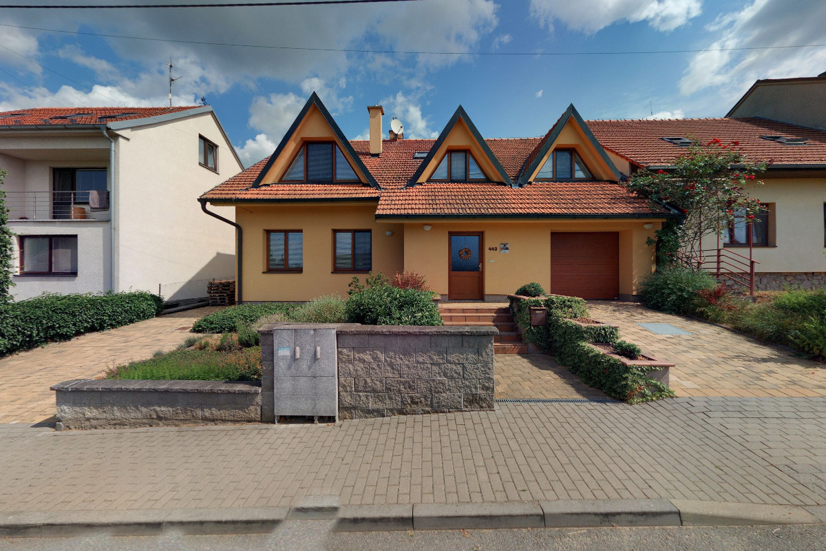 SHINE Consulting, s.r.o.