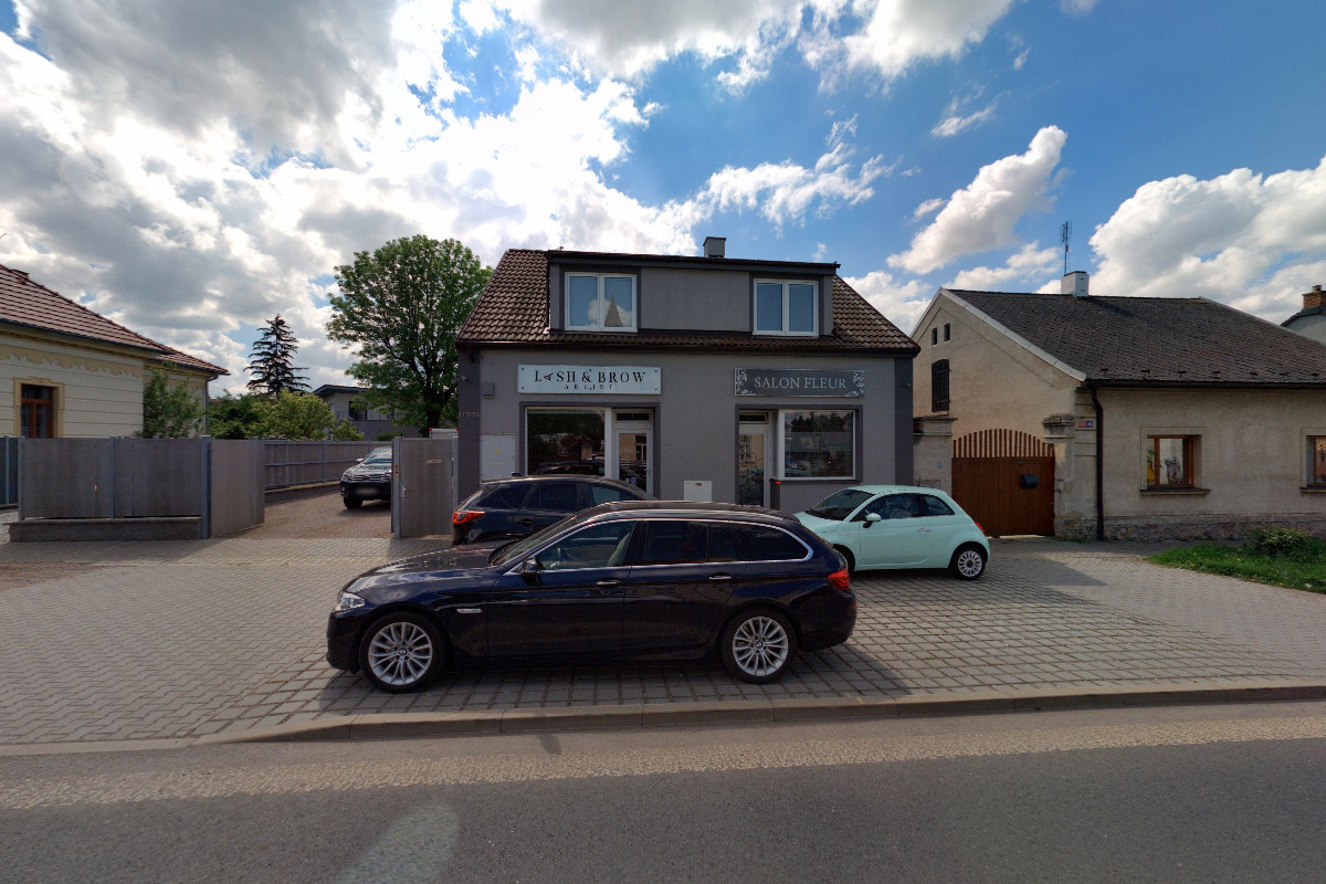 Nehtová modeláž a pedikúra - Pavla Tvarohová