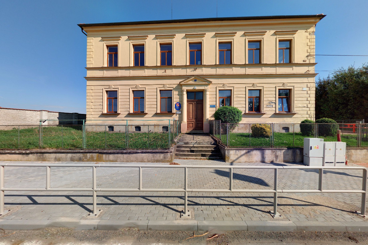 MŠ SLUNÍČKO, Stradouň