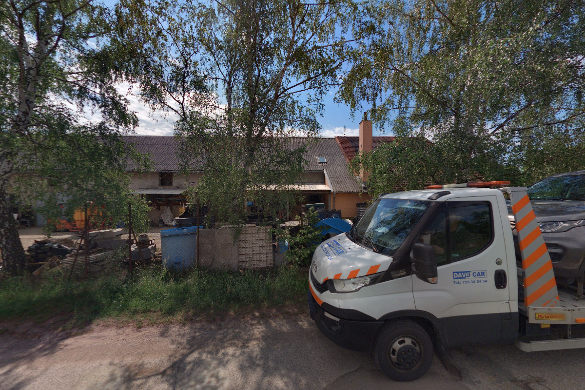 Uhelné sklady Lešany