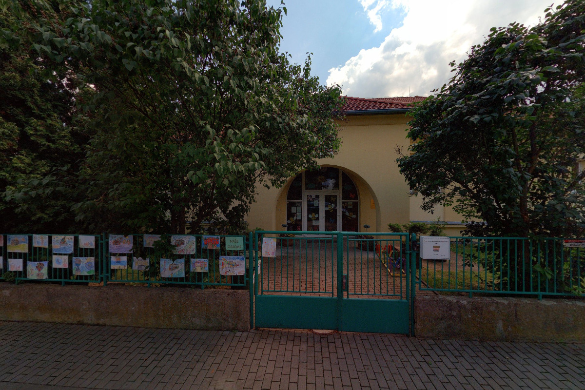 MŠ Mníšek pod Brdy, 9. května foto 5