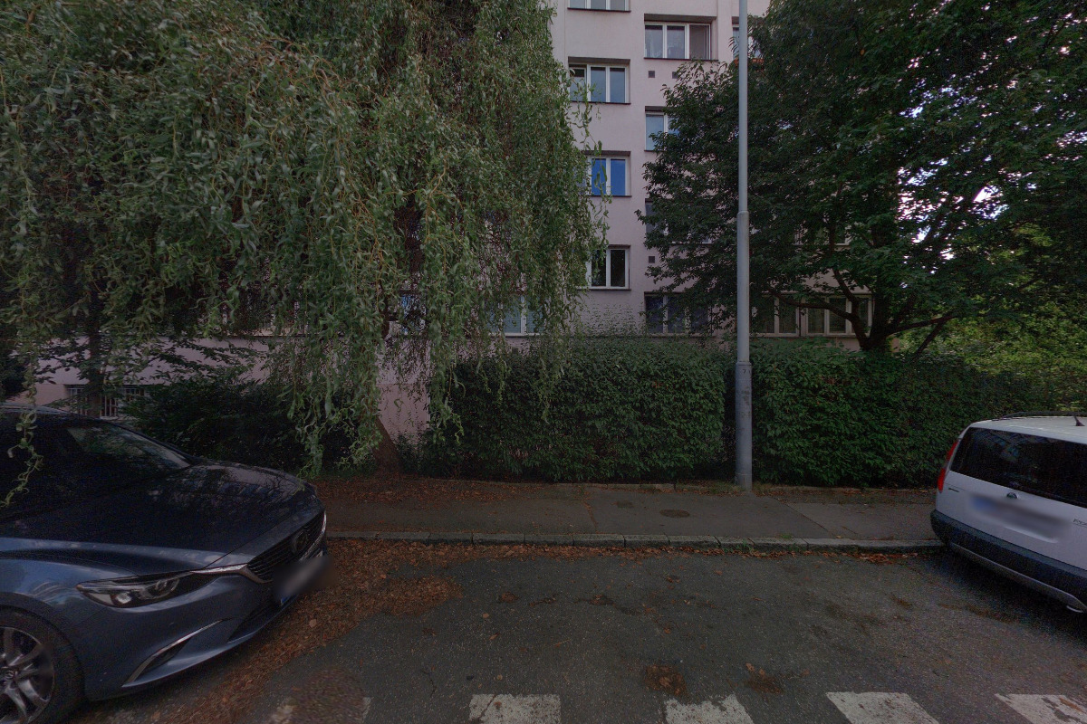 Adviser E conomy, a.s.