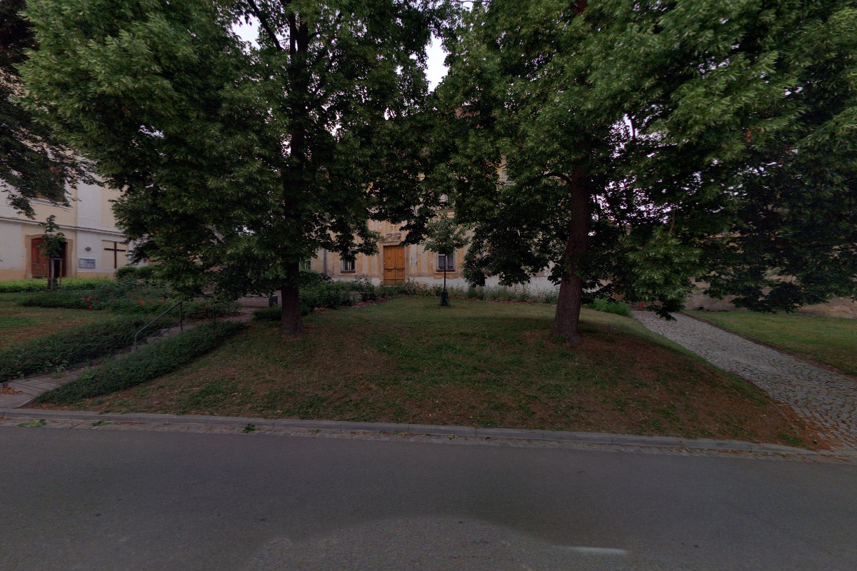 Římskokatolická farnost Královopolské Vážany