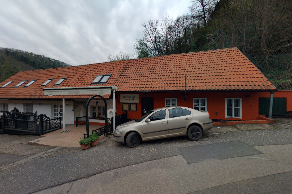 Restaurace BÍLÁ PANÍ