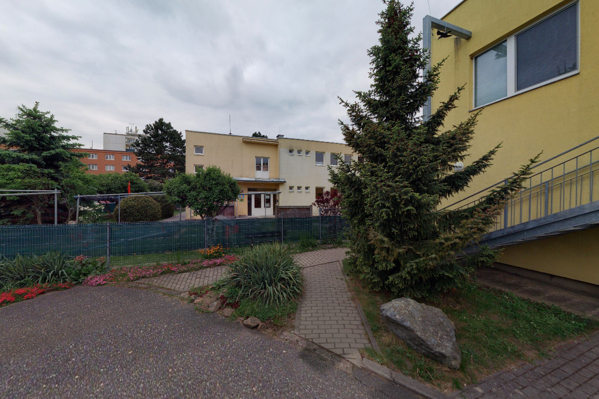 MŠ Odolená Voda, Komenského foto 1