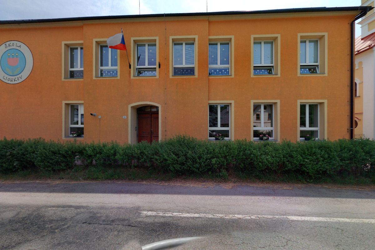 Základní škola a mateřská škola Lichkov foto 2