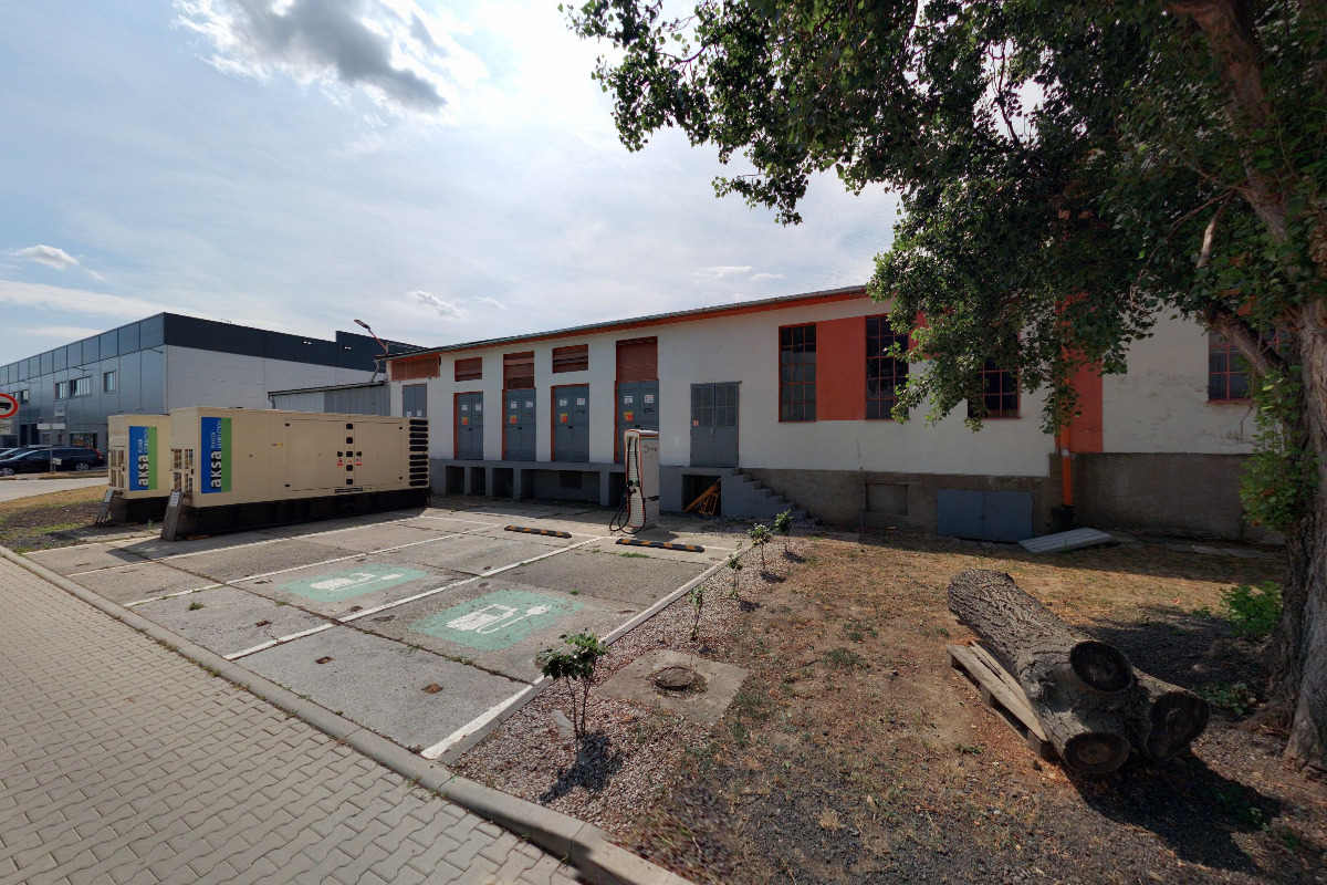 ChargeUp - nabíjecí stanice