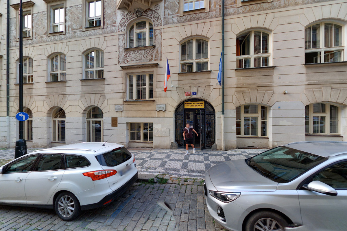 Hostel Hlávkova