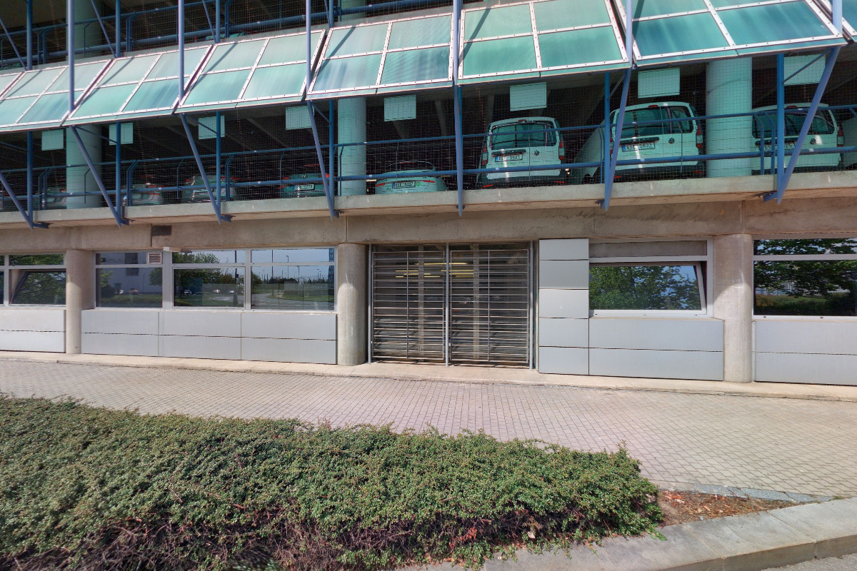 Autopůjčovna Hertz