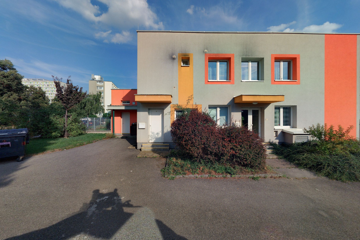 MŠ Praha, Zvonková foto 3