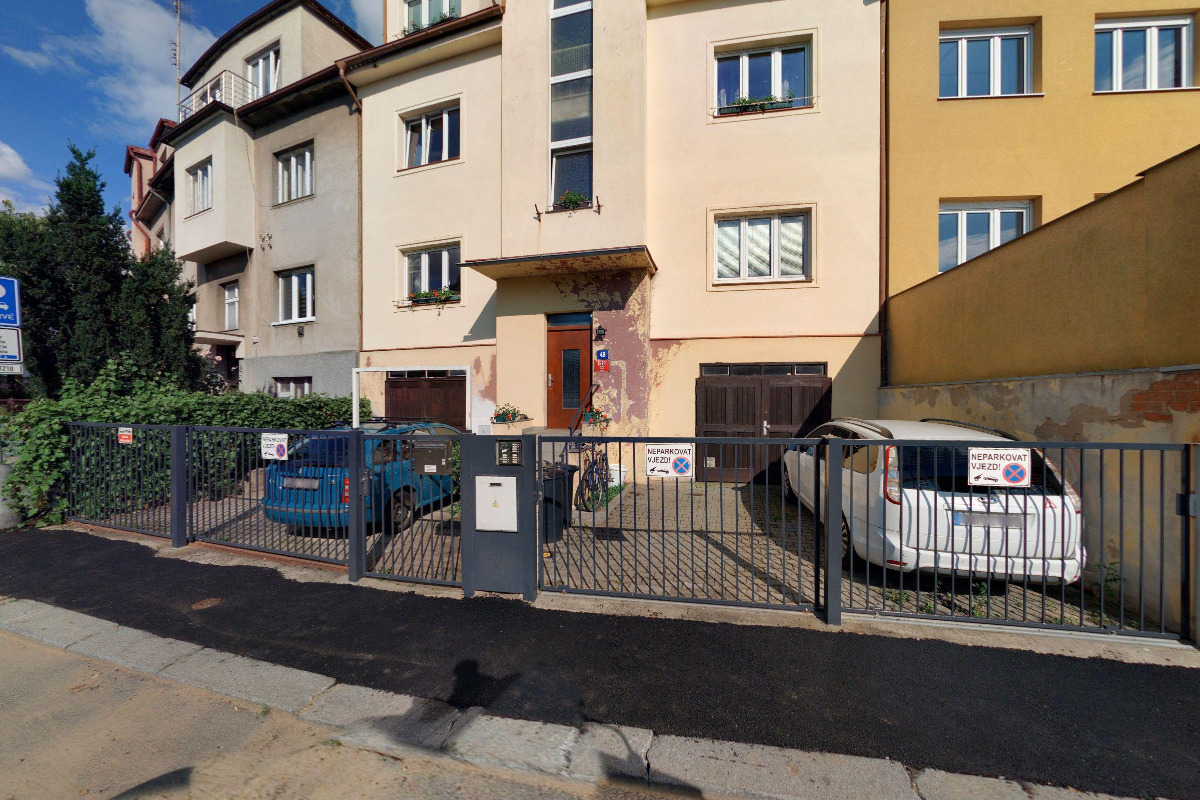 BÁJEČNÉ ŽENY V BĚHU