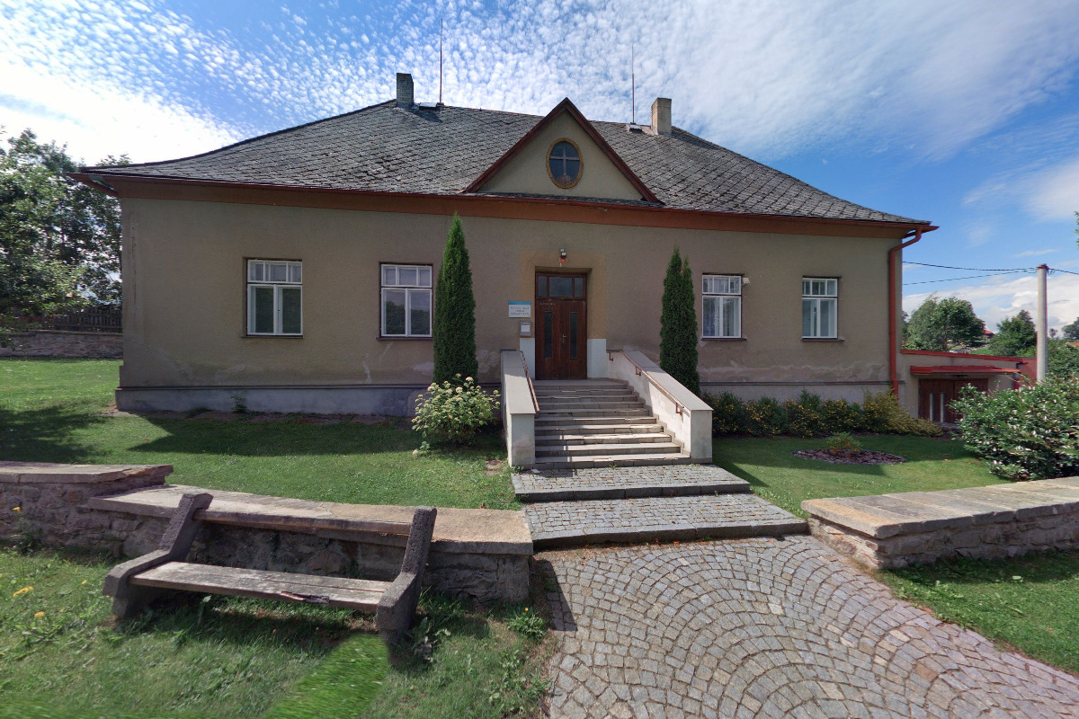 Římskokatolická farnost Borová